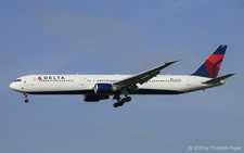 Boeing 767-432ER | N842MH | Delta Air Lines  |  This Boeing 767-400 of Delta Air Lines is named after the American college football coach Vincent Joseph Dooley. | Z&UUML;RICH (LSZH/ZRH) 20.07.2026