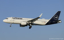 Airbus A320-214 | D-AIZT | Eurowings  |  This Airbus A320 of Lufthansa is seen here arriving as flight LH1182 from Frankfurt. | Z&UUML;RICH (LSZH/ZRH) 24.07.2026