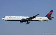 Boeing 767-432ER | N838MH | Delta Air Lines  |  Delta Air Lines is operating a total of 21 Boeing 767-400 aircraft with an average age of over 25 years. This particular aircraft was delivered on 10 JAN 2001. | Z&UUML;RICH (LSZH/ZRH) 29.07.2026