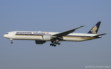 Boeing 777-312ER | 9V-SWK | Singapore Airlines  |  Singapore Airlines operated a total of 27 Boeing 777-300ER aircraft. A total of 5 have been permanently withdrawn from use, leaving the airline with 20 operational ones and 2 on temporary storage. | Z&UUML;RICH (LSZH/ZRH) 30.07.2026
