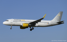Airbus A320-214 | EC-LZN | Vueling Airlines  |  Vueling Airlines is operating their morning flight from Barcelona using this Airbus A320 instead of the normal Airbus A321. | Z&UUML;RICH (LSZH/ZRH) 13.08.2026