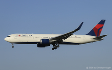 Boeing 767-332ER | N177DZ | Delta Air Lines  |  This Boeing 767-300 of Delta Air Lines is about to land on runway 14 in Zurich. It is seen here operating flight DL90 from Atlanta. | Z&UUML;RICH (LSZH/ZRH) 14.08.2026