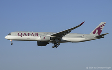 Airbus A350-941 | A7-ALJ | Qatar Airways  |  This Airbus A350-900 of Qatar Airways is seen here arriving as flight QR93 from Doha. Qatar Airways has slowly started to fly to Switzerland again after the recent military operations in the Gulf region. | Z&UUML;RICH (LSZH/ZRH) 14.08.2026