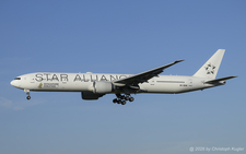 Boeing 777-312ER | 9V-SWM | Singapore Airlines  |  Singapore Airlines has 3 Boeing 777-300ER aircraft flying in the Star Alliance cs with white tails. | Z&UUML;RICH (LSZH/ZRH) 03.09.2026